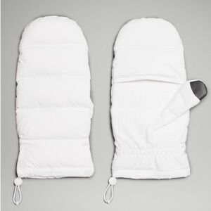 Lululemon Wunder Puff Mittens